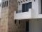 Maravillosa casa en venta, excelente inversión, ubicada en la Zona 8, Ciudad de Guatemala. Lo mejor de todo es que cuenta con una garita de seguridad, áreas verdes, juegos infantiles y un parque para visitantes, tanto internos como externos.