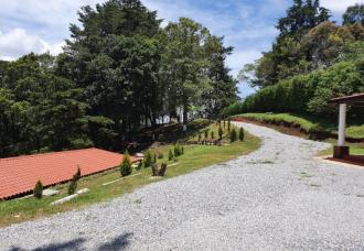 Se vende amplio terreno en zona 10, Guatemala. Colonia Okland - Miniatura 3