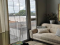 M2 Guate vende amplio apartamento tipo loft, de 82 m2 de construcción, distribuidos en 2 niveles, ubicado sobre prestigioso sector de Zona 13, con gimnasio, jacuzzi, parque infantil, pérgola, 1 dormitorio, 1.5 baños y 1 puesto de estacionamiento.