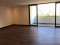 Amplio y espacioso apartamento en venta, de 243 m2, ubicado en Zona 13, de la Ciudad de Guatemala, con 3 dormitorios, 2.5 baños, 1 almacén y 2 puestos de estacionamiento.