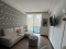 Amplio apartamento amueblado, en venta o alquiler, de 76 m2, ubicado en prestigioso edificio sobre Zona 15, con cancha de fútbol, 2 dormitorios, 2 baños y 2 puestos grandes de estacionamiento.