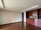 Acogedor apartamento en venta, de 400 m2, ubicado en el Edificio Akoya, en Zona 14, con balcones, 4 habitaciones, 4.5 baños, ascensor con recibidor, 1 almacén y 2 puestos de estacionamiento.