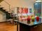 Atractivo apartamento en Zona 15, Vista hermosa, Edificio Verdino, con 178m2 de construcción, con gimnasio, salón social, áreas verdes y muy buen acceso a V.H.1 y a varios puntos de la ciudad. Cuenta con 2 Dormitorios, 2,5 Baños, cuarto de servicio, 2 par