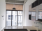 Con excelente precio de oferta, se vende apartamento en Shift Cayalá, propicia oportunidad para inversión; 48 m2; 1 dormitorio; 1.5 baños; cocina equipada; línea blanca; 2 parqueos; gym, salón social, piscina; Precio: $147,000. 