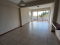 Maravilloso apartamento en venta, remodelado, de 105 m2, ubicado en un prestigioso Edificio de Zona 15, con 1 habitación, 2.5 baños, 1 almacén interior y 1 puesto de estacionamiento techado.