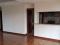 ¡De oportunidad única! disponible apartamento para la venta, con increíble precio de ¡Oferta! Área CC La Estación, Zona 10; 175 m2; 3 dormitorios; walk-in closet; 2.5 baños; amplio balcón; espectaculares pisos de parquet; 3 parqueos. Precio: $ 375,000. 